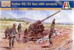 Italienische Kanone 90/53 mit Bedienung